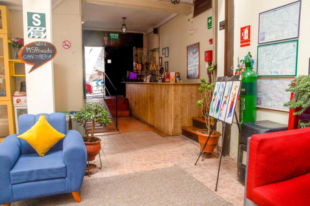 Bear Packer Hostel クスコ エクステリア 写真